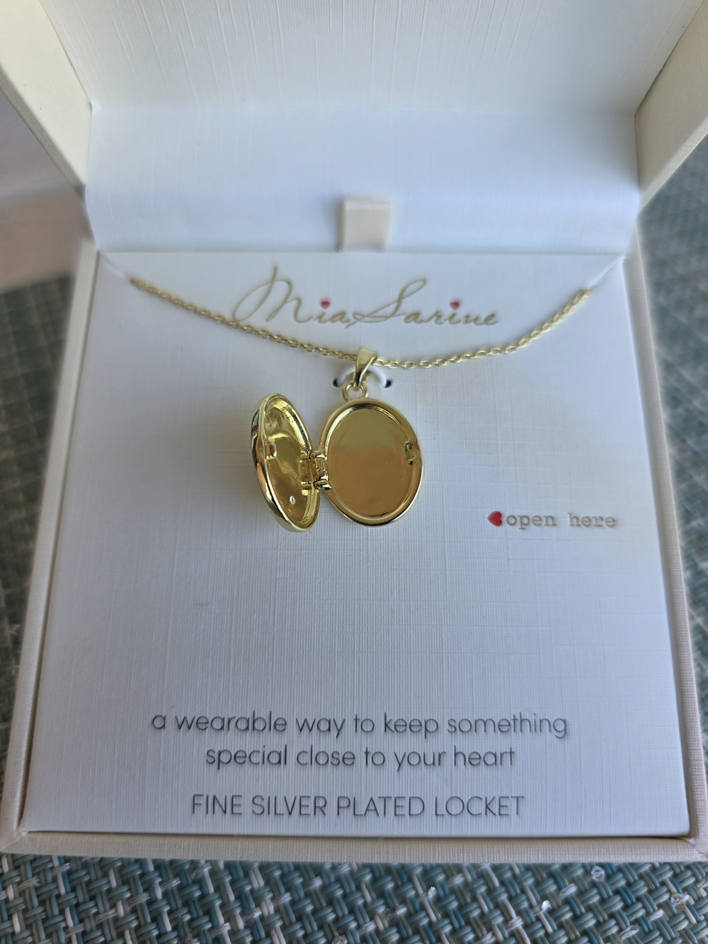 Locket Necklace - Picture 4 of 7